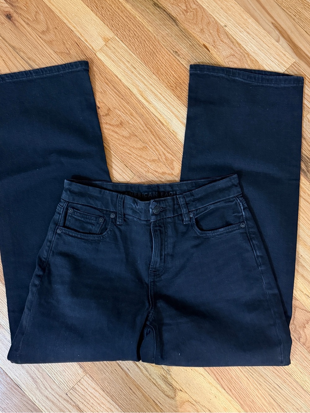 American Eagle Outfitters Women’s Black Curvy Stovepipe Jeans